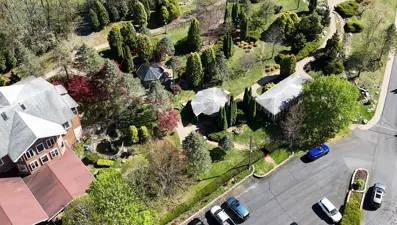 FETÖ elebaşının mezarı camlarla çevrildi: Terör örgütünde miras ve vasiyet krizi