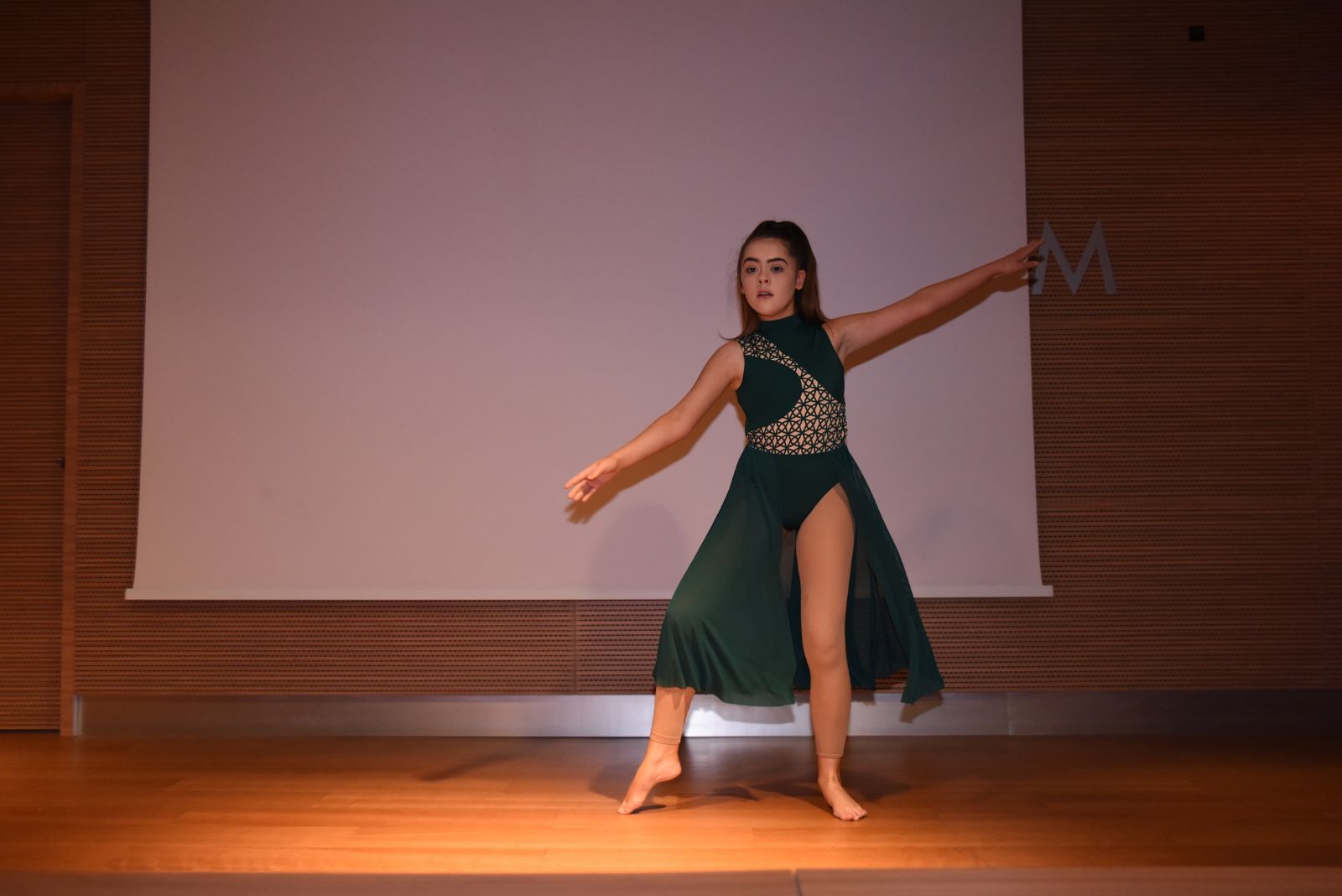 Skolyoza dansla meydan okudular (1-30 Haziran Skolyoz Farkındalık Ayı)