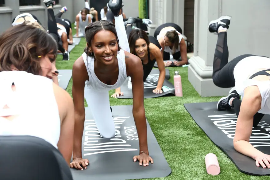 Victoria’s Secret meleği Jasmine Tookes: Bu iş sadece gördüğünüz şovla bitmiyor 3 Victoria’s Secret meleği Jasmine Tookes: Bu iş sadece gördüğünüz şovla bitmiyor 3