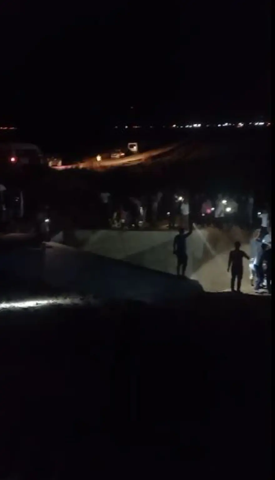 Tarım işçilerinin minibüsü sulama kanalına uçtu: 21 yaralı 