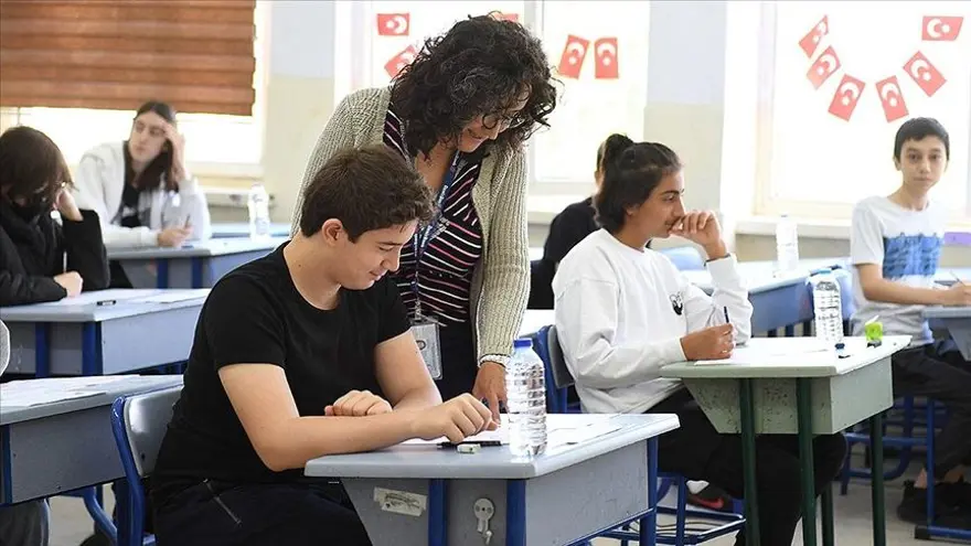 LGS'ye girerken neler yasak? Yüzük, küpe, kolye takmak yasak mı? 