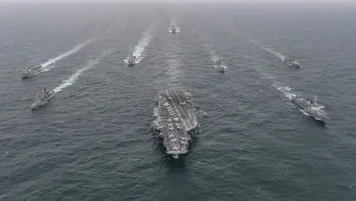 ABD helikopteri ve savaş uçağı Güney Çin Denizi’nde düştü