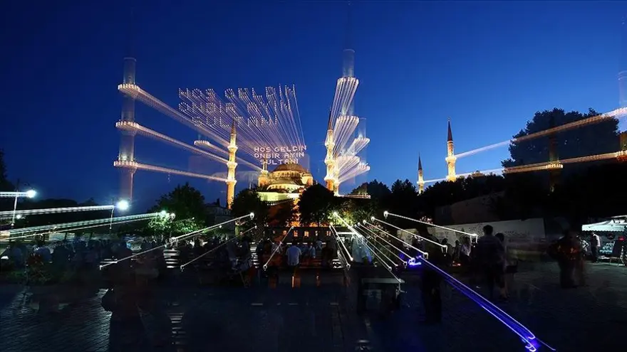 Oruç ne zaman başlıyor? 2025 Ramazan ayı tarihi 
