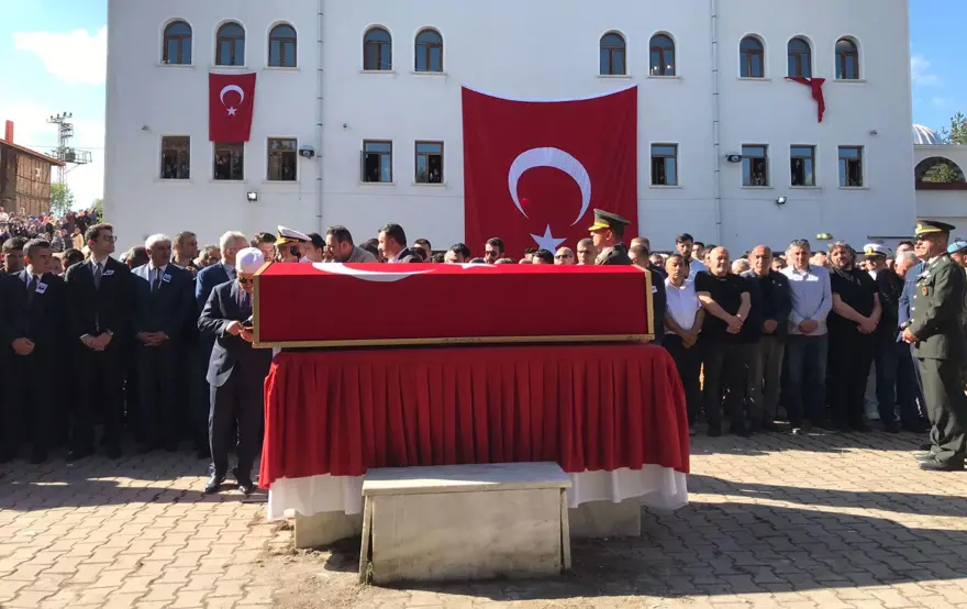 Pençe-Kilit şehitlerine veda 8