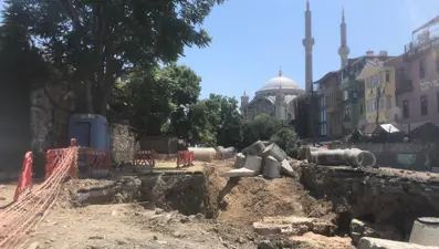 İstanbul'da İSKİ kazısında tarihi kalıntılar bulundu