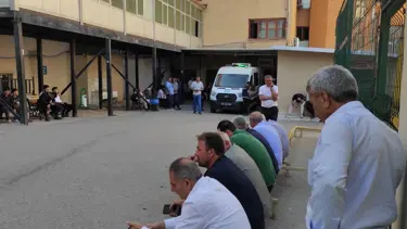 Trafoyu onarmak isterken akıma kapılıp öldü