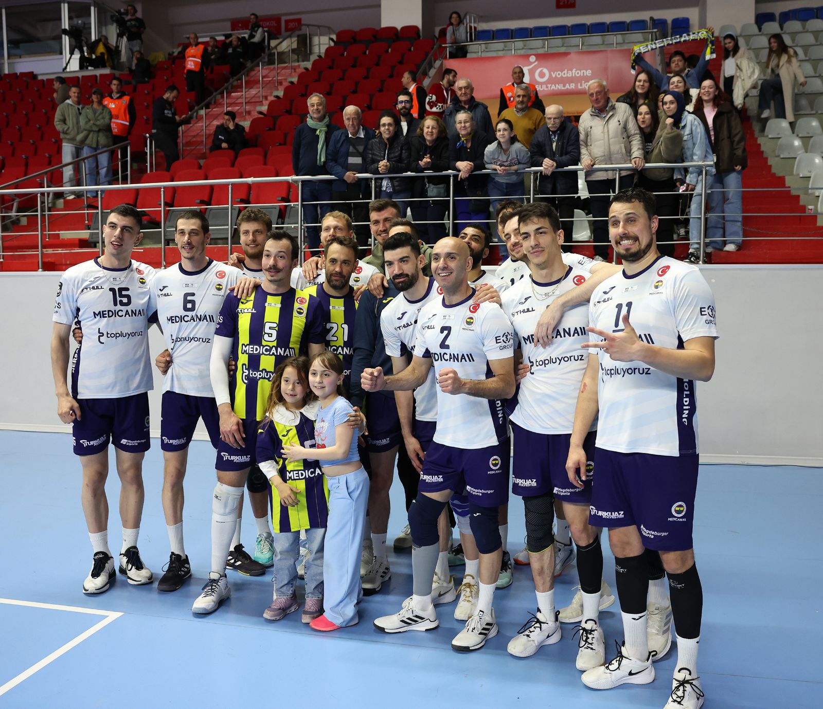 Fenerbahçe Medicana'da 10 ayrılık birden!
