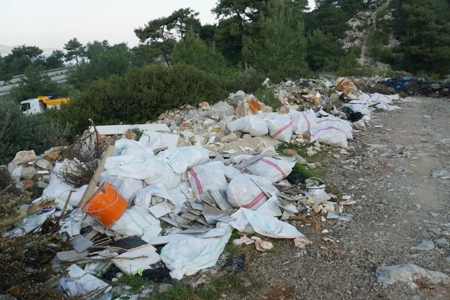 Bir günde 65 ton çöp (Bodrum ormanlarında temizlik) 3