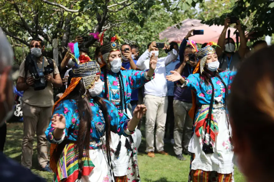 GastroAntep Festivali, fıstık hasadı ve şire yapımı ile başladı 9