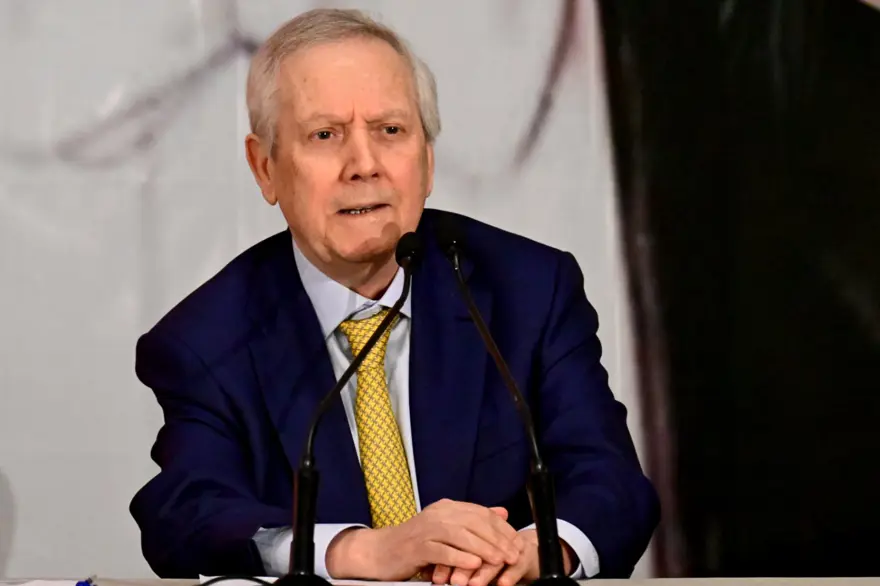 Fenerbahçe başkanlığına adaylığını açıklayan Aziz Yıldırım'dan Ali Koç'a Mourinho çağrısı 4