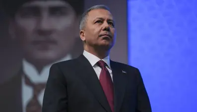 Sınır kapılarında yeni önlemler | Bakan Yerlikaya: Günlük 3 bin olan kapasitemizi 15-20 bine çıkarttık