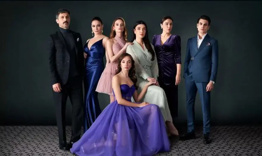 Mushukchada qizil anus Qizning jinsiy aloqa uchun harakatlari