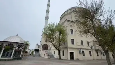 Arnavutköy’de depremde hasar alan cami mühürlendi