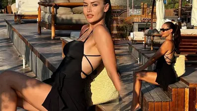 Fahriye Evcen'den yeni tatil kareleri