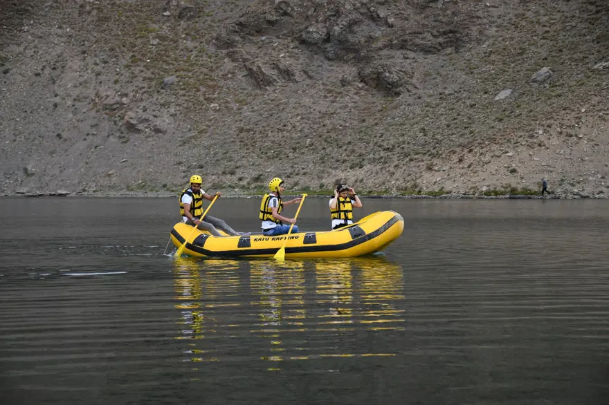 3 bin rakımda rafting keyfi 3 3 bin rakımda rafting keyfi 3
