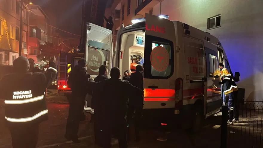 Kocaeli’de doğalgaz patlaması: Patlamanın şiddeti gün ağarınca ortaya çıktı 1 Kocaeli’de doğalgaz patlaması: Patlamanın şiddeti gün ağarınca ortaya çıktı 1