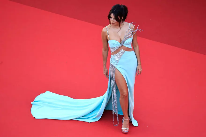 Cannes'da rekor: Selena Gomez'in filmi 9 dakika boyunca alkışlandı 4