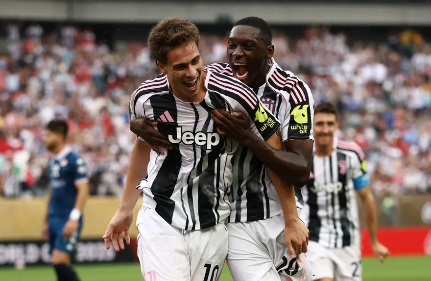 Tarihe geçen Kenan Yıldız, manşetlerde: "Sihirbaz!" 