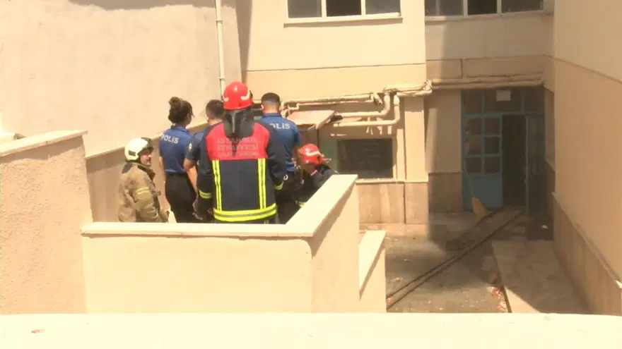 Nişantaşı'nda yangın paniği: 15 kişi tahliye edildi 1
