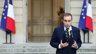 Fransa'da yeni hükümet kuruldu