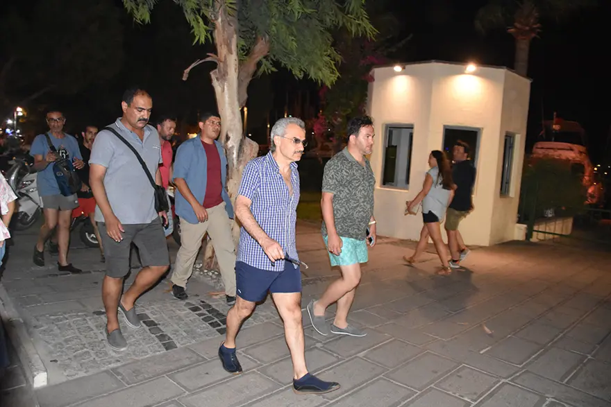 Suudi prens koruma ordusuyla Bodrum sokaklarında 5