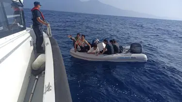 Aydın'da 8 kaçak göçmen kurtarıldı