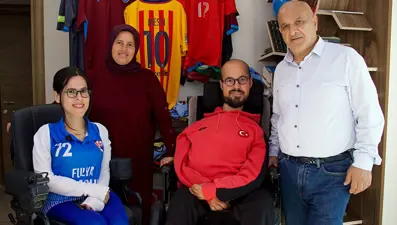 SMA hastası kardeşlerin boccia rekabeti