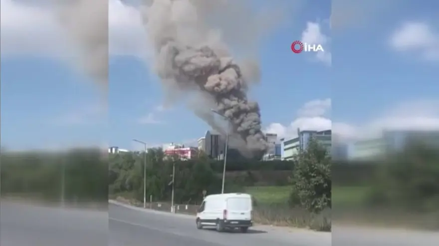 Hadımköy’de fabrika yangını kontrol altında 2