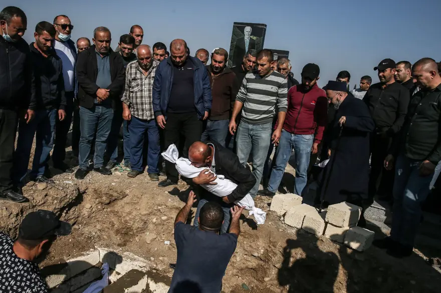 Hain saldırının küçük kurbanları: Cenazede gözyaşları sel oldu 6