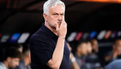 Fenerbahçe'den KAP açıklaması: Jose Mourinho ile resmen görüşmelere başlandı