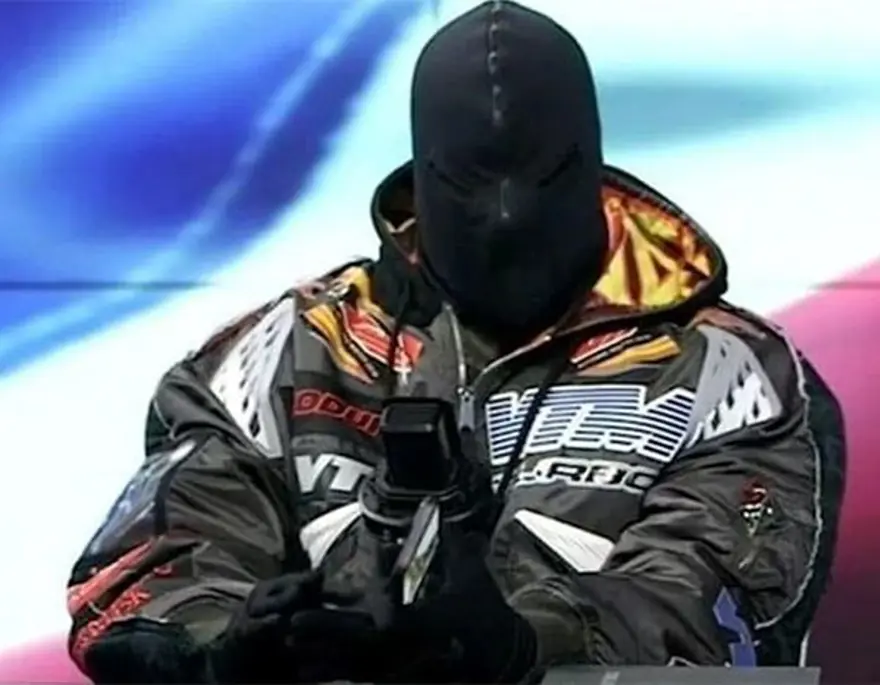 "İNSANLAR NAZİLERİ KÖTÜLEMEYİ, BIRAKMALI" 1