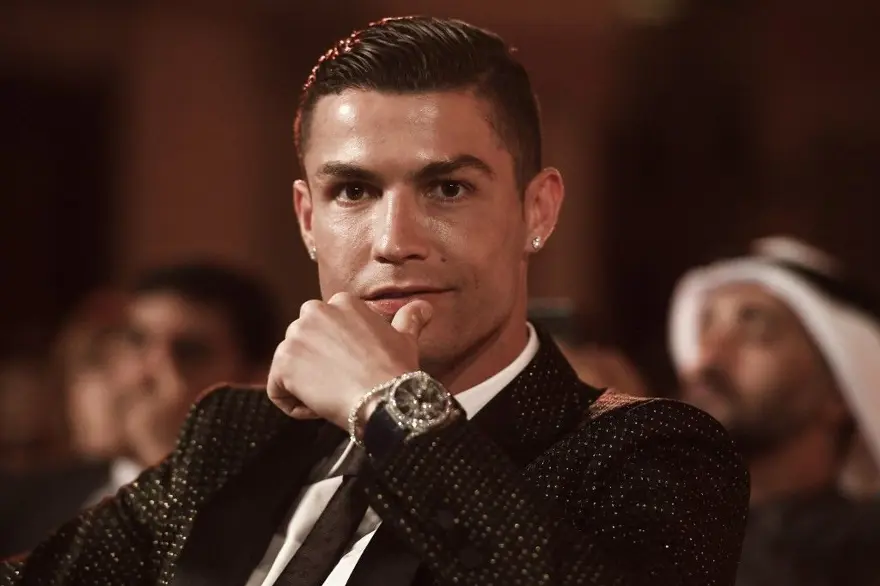 Cristiano Ronaldo'yu dolandıran seyahat acentesi çalışanına hapis Cristiano Ronaldo'yu dolandıran seyahat acentesi çalışanına hapis