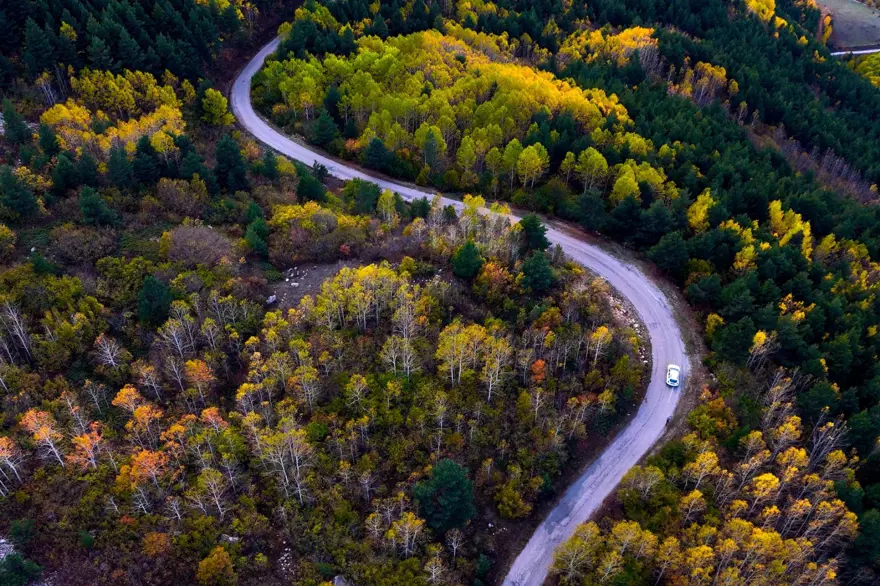Gümüşhane'de Alpleri aratmayan güzellik: Zirveler kış, vadiler sonbahar 2 Gümüşhane'de Alpleri aratmayan güzellik: Zirveler kış, vadiler sonbahar 2