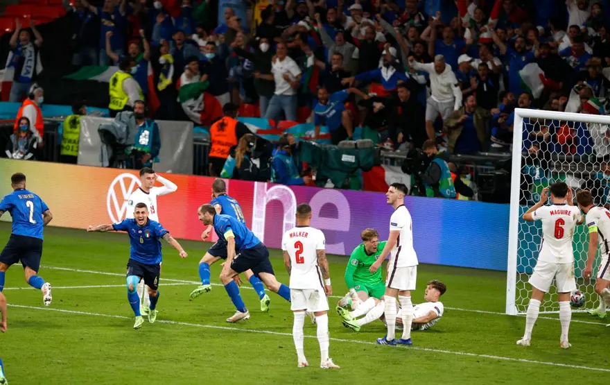 EURO 2020'de şampiyon İtalya 12