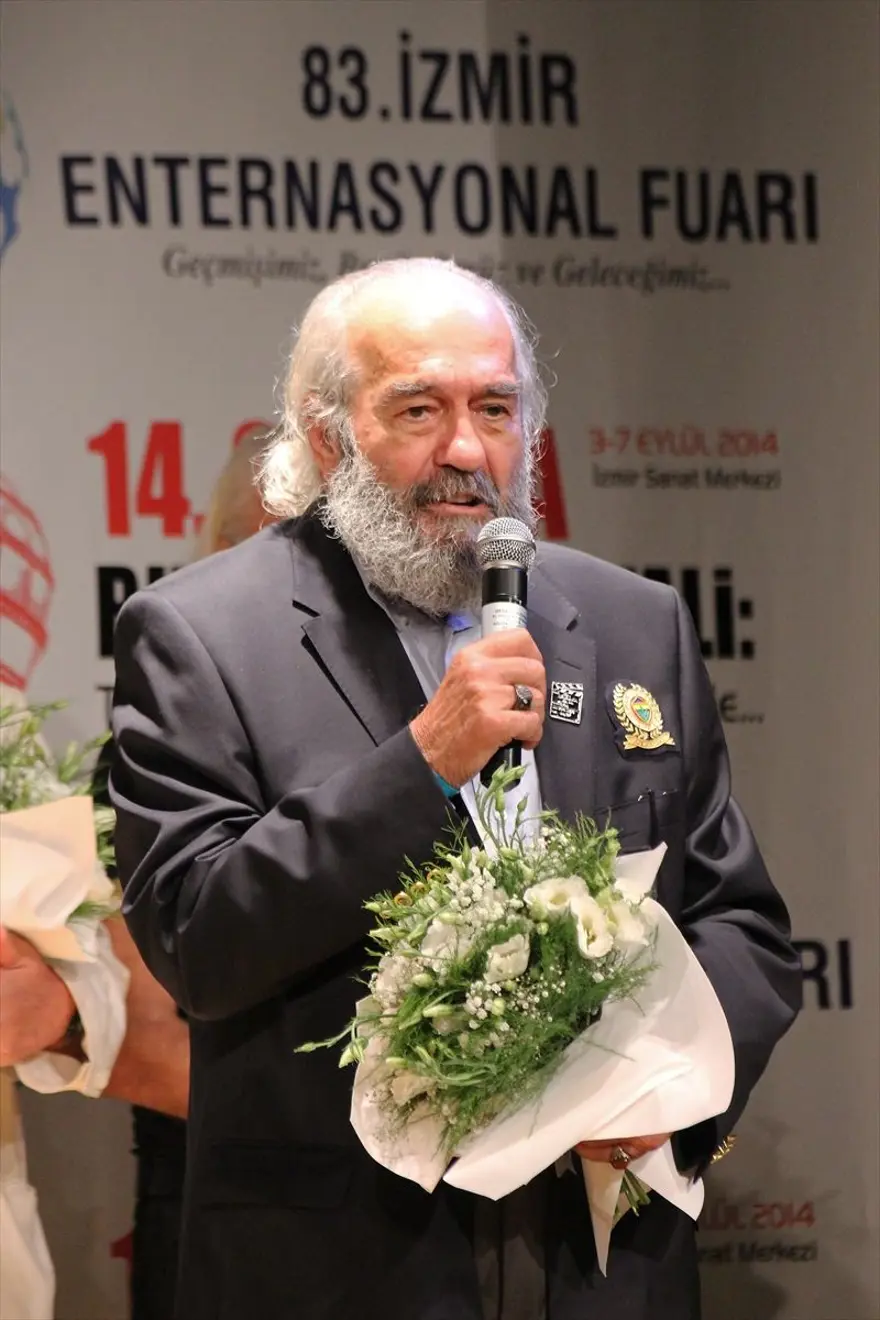 Türk sinemasının çok yönlü oyuncusu Fikret Hakan 5. ölüm yıl dönümünde anılıyor 7 Türk sinemasının çok yönlü oyuncusu Fikret Hakan 5. ölüm yıl dönümünde anılıyor 7