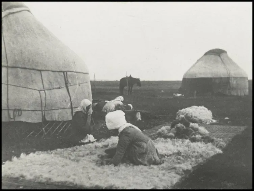 Bilim kurgu değil Türk boylarının 111 yıllık fotoğrafları. Gizemli heykeller, gelişmiş aletler, tanıdık kıyafetler (106 fotoğrafla gizemli Türk tarihi) 65