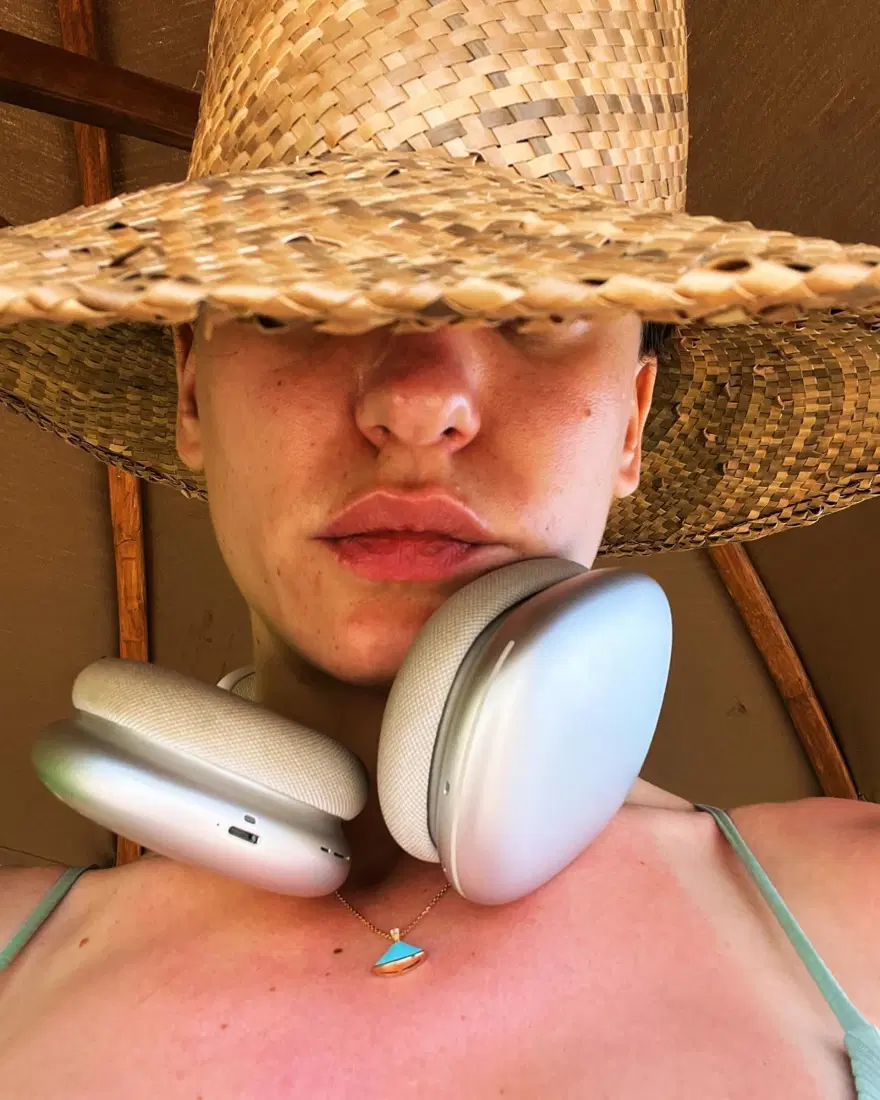 Serenay Sarıkaya tatil paylaşımlarıyla gündemde 2 Serenay Sarıkaya tatil paylaşımlarıyla gündemde 2