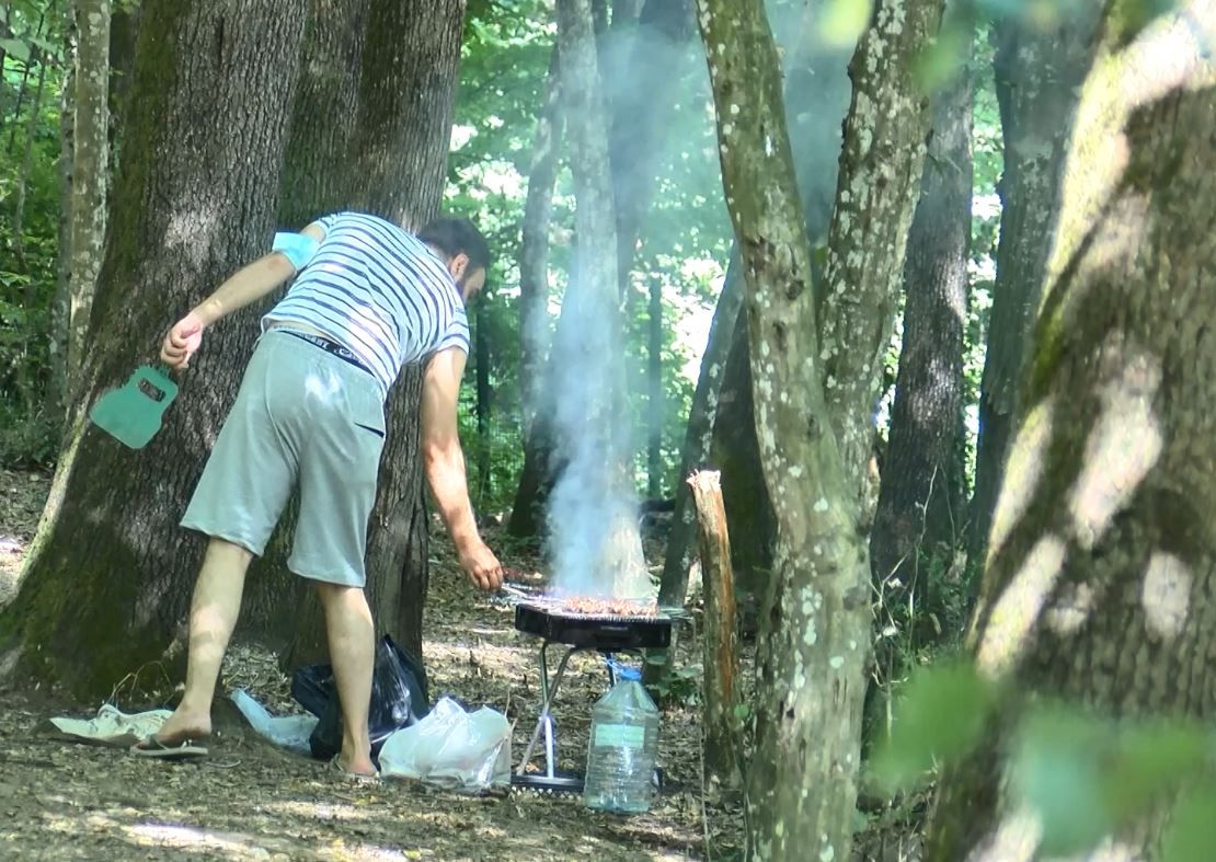 Belgrad Ormanı'nda yasağa rağmen mangal yapılmaya devam ediliyor