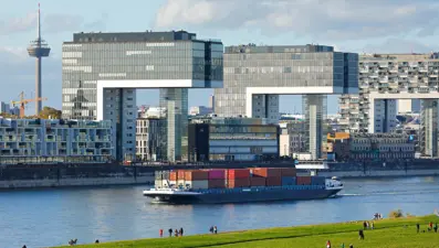 Alman ekonomisi resesyondan döndü