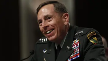 Koltuğa oturdu, önce 'şiddet' dedi