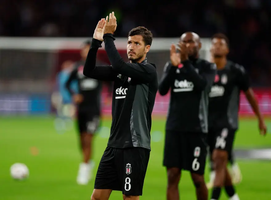 Beşiktaş, Hollanda'da farklı kaybetti 6