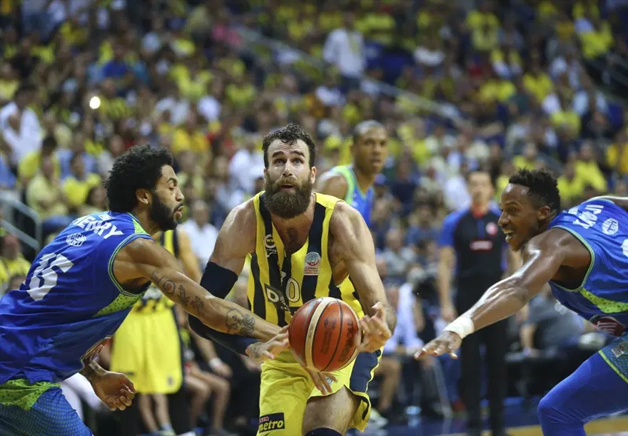 Fenerbahçe Doğuş şampiyon oldu! 16