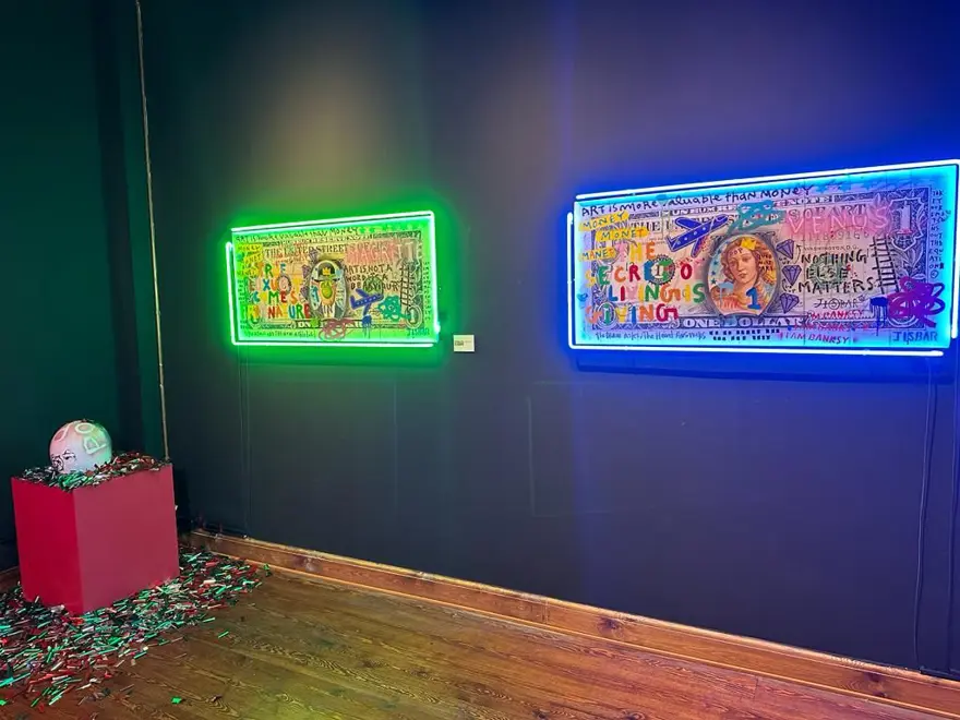 Pop-art sanatçısı Jisbar kişisel sergisiyle İstanbul'da 7 Pop-art sanatçısı Jisbar kişisel sergisiyle İstanbul'da 7