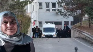 83 yaşındaki kadını bıçaklayıp öldürdü