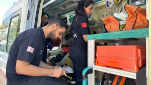 Otomobilin çarpıştığı yaya yaralandı