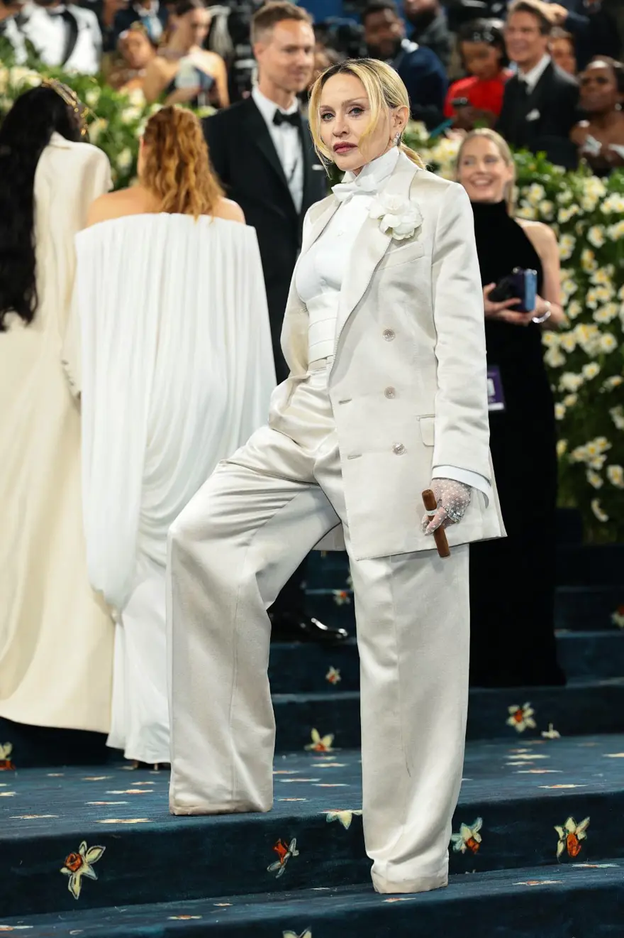Met Gala kırmızı halısı | Yılın moda olayında Rihanna yine hamile! 14 Met Gala kırmızı halısı | Yılın moda olayında Rihanna yine hamile! 14