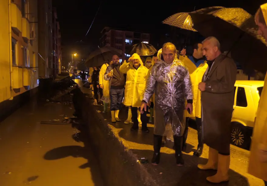 Sel felaketi yaşayan Bozkurt'un sokakları yeniden sular altında 14