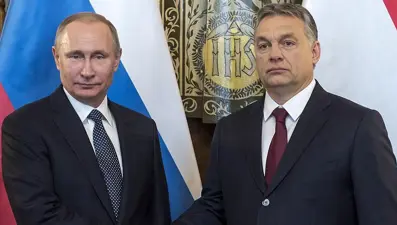 Putin, Trump'la yapacağı zirveyi Orban ile telefonda görüştü