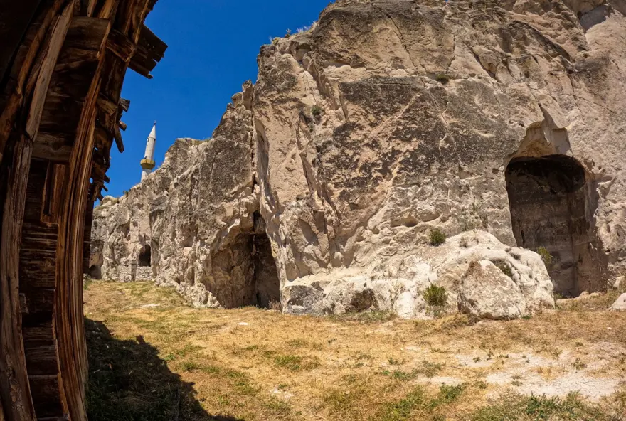 Tarihi yapılarıyla Mahkemeağcin köyü 18 Tarihi yapılarıyla Mahkemeağcin köyü 18