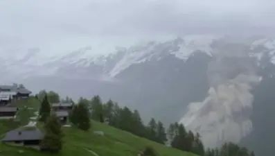 İsviçre’de çöken buzul köyü yuttu: 1 kayıp